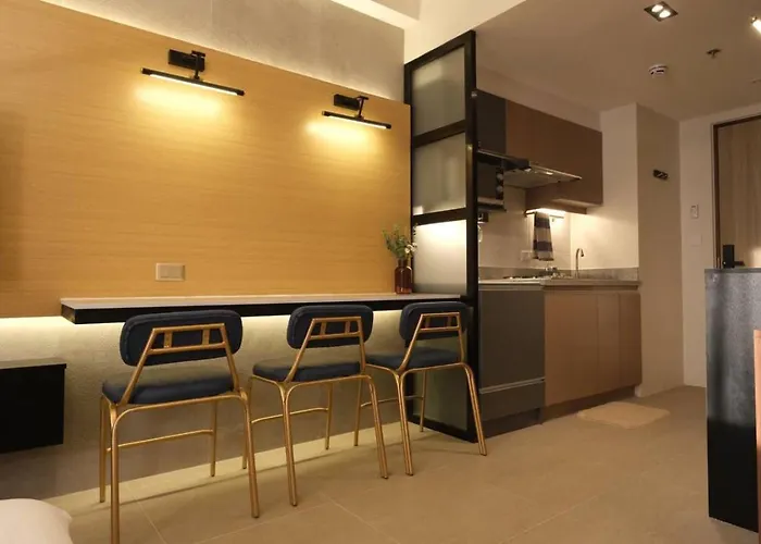 Apartament 2 Private Designer - Same Floor Near It Park With Pool & Gym Cebu