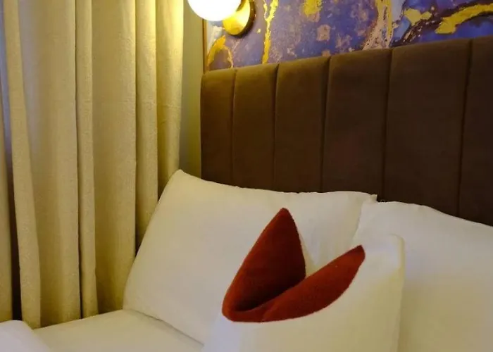 Apartament 2 Private Designer - Same Floor Near It Park With Pool & Gym Cebu