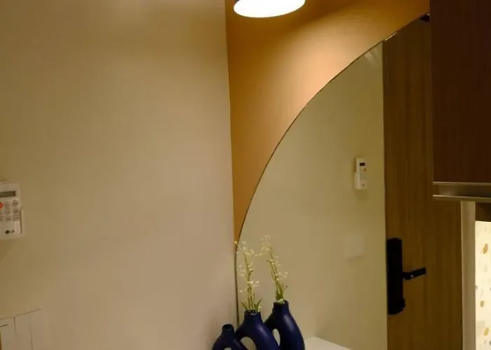 2 Private Designer - Same Floor Near It Park With Pool & Gym Apartament *