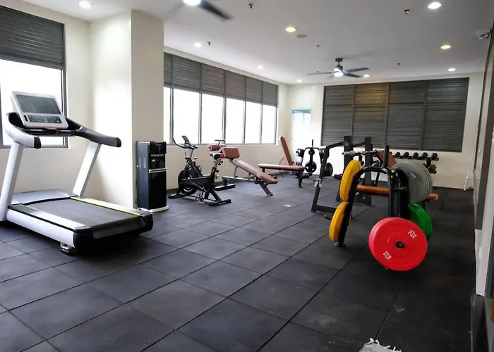 2 Private Designer - Same Floor Near It Park With Pool & Gym * Cebu